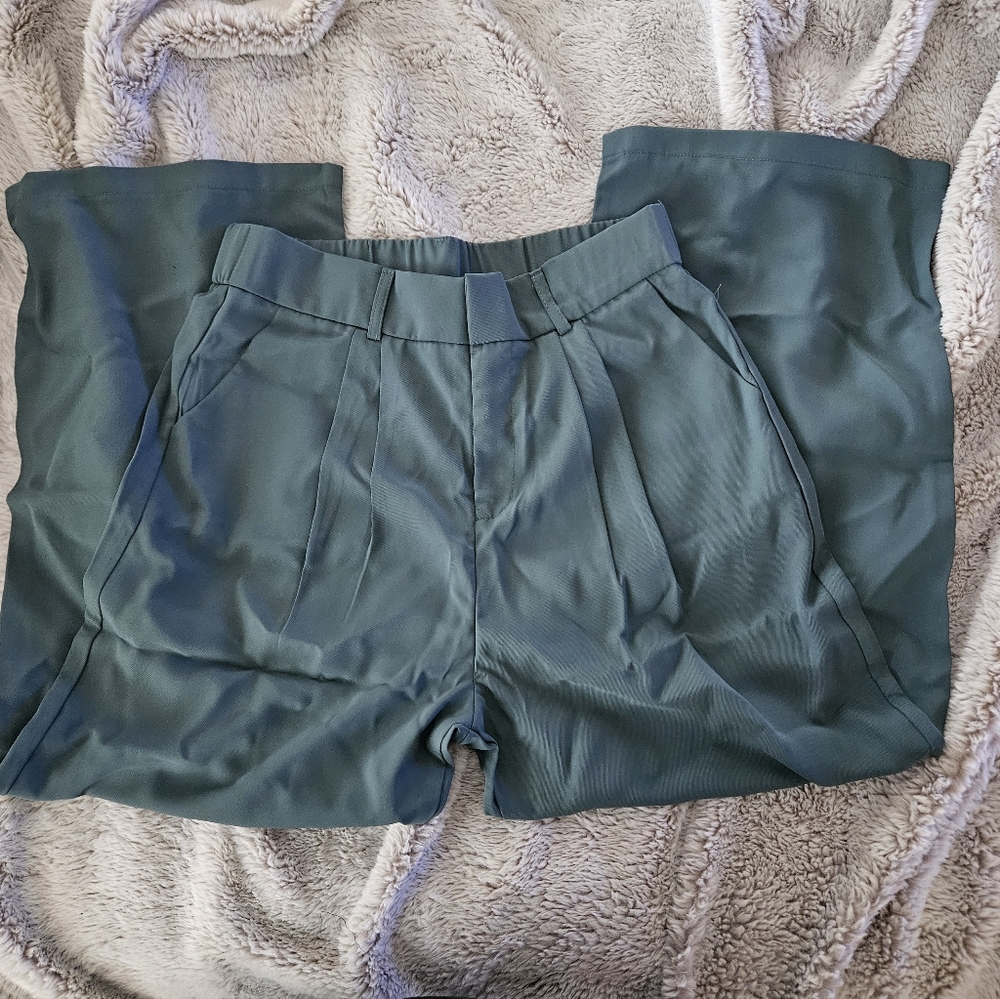 Unknown wide leg pants